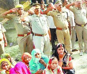 homeguard killed hitting by train