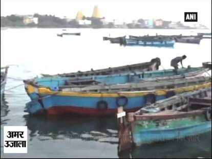 Sri Lankan navy apprehends 20 Indian fishermen Header