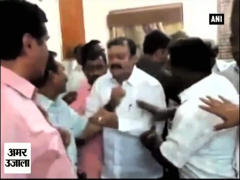 विधायक जी का गुंडाराज, इंजीनियर को दफ्तर से खींचा