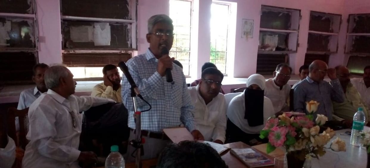 Kshetra Panchayat meeting Mitvl commotion