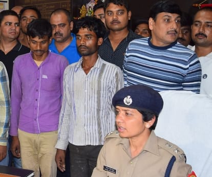 Five dacoit arrested in a rape and loot case in Lucknow.