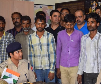 Five dacoit arrested in a rape and loot case in Lucknow.