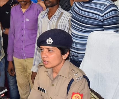 Five dacoit arrested in a rape and loot case in Lucknow.
