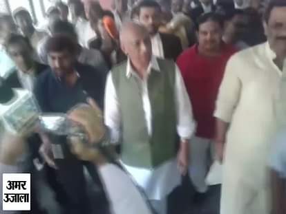 Former cabinet minister gets bail after surrender