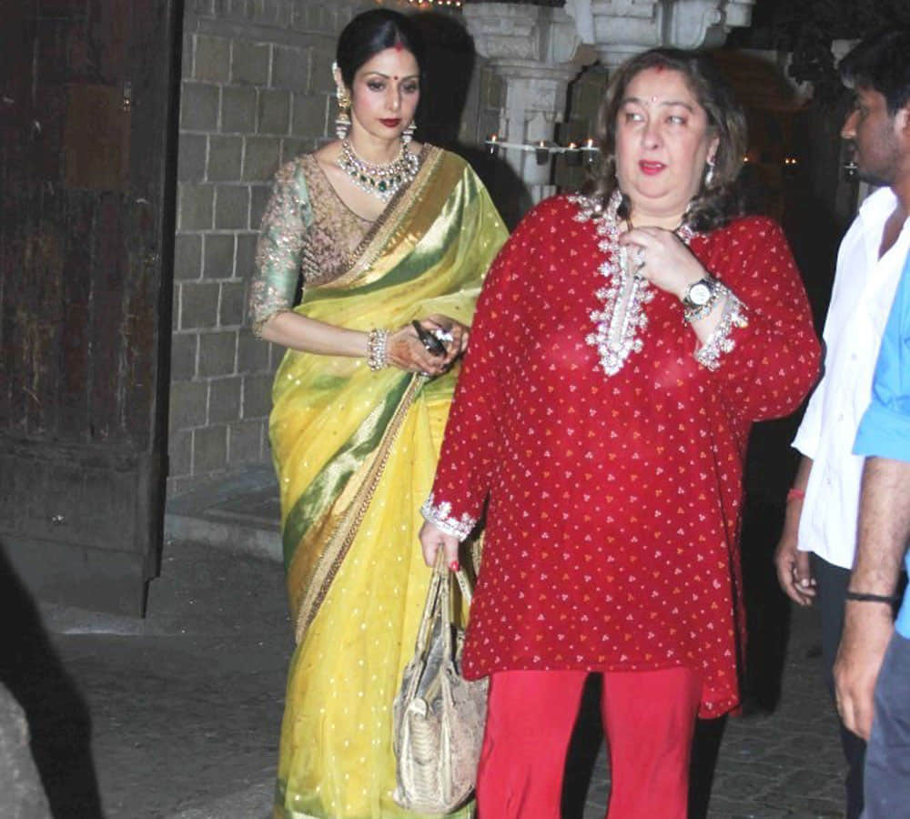 ranbir kapoors bua rima jain cries video