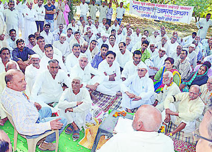 The movement became a caravan of ex Baghpat Collectorate