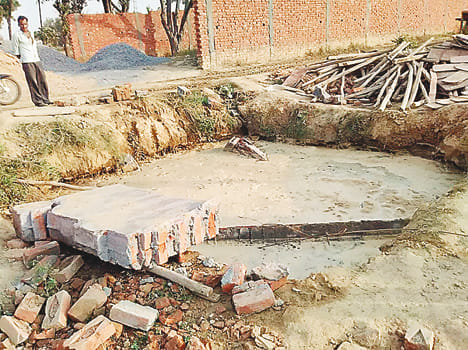 Restaurant tank under construction exploded, killing man