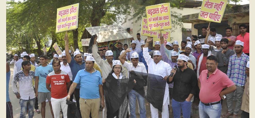 oppose to diwali fair and tension in faridabad