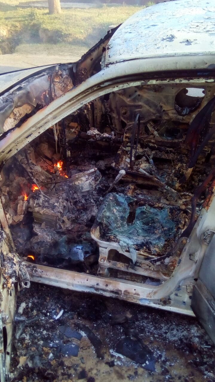 car caught fire near sai river lucknow