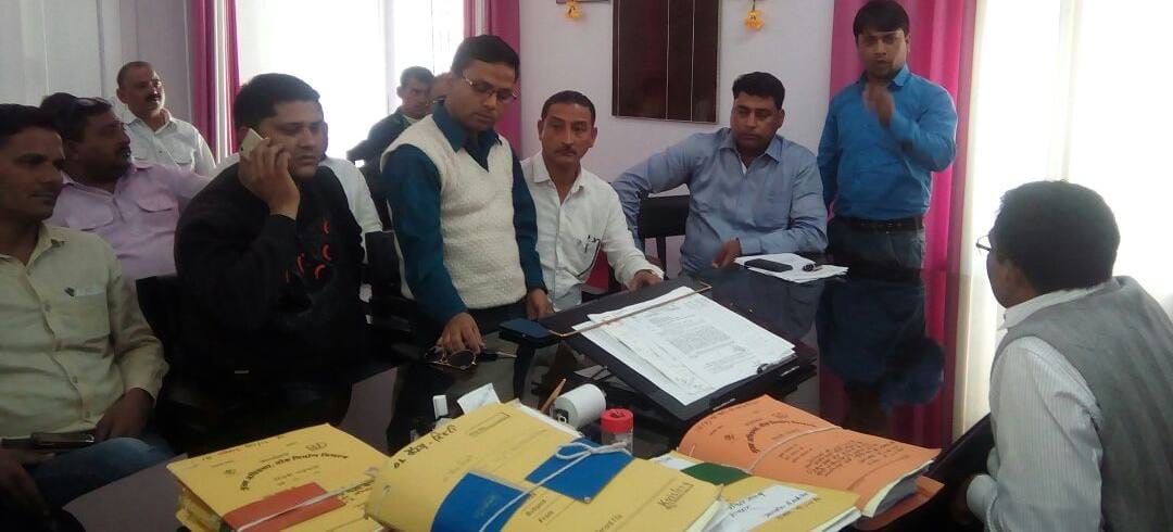Congressmen PWD Chief hoop