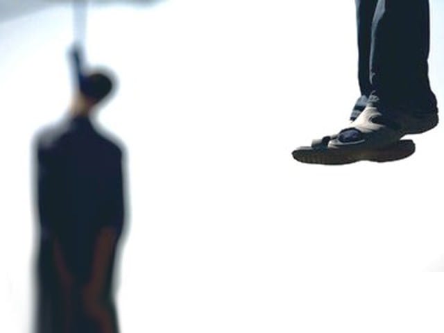 hurt by parents picture dumping suicide