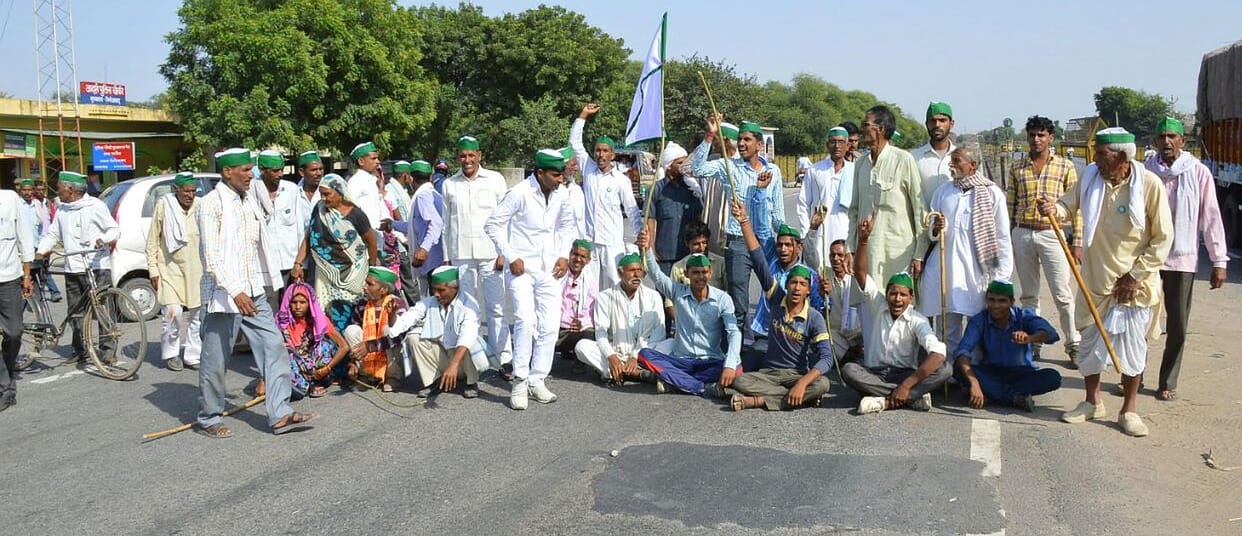 Farmers took to the highways on power crisis
