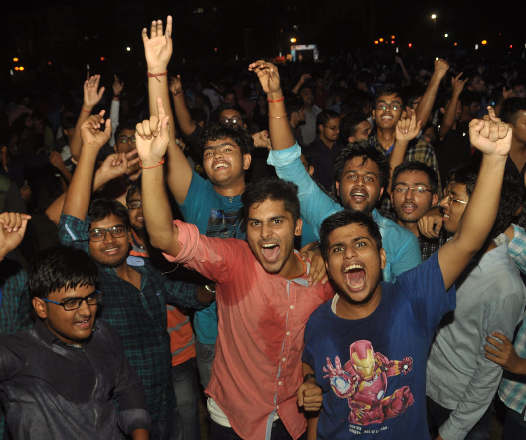 antragni 2016 iit fest kanpur