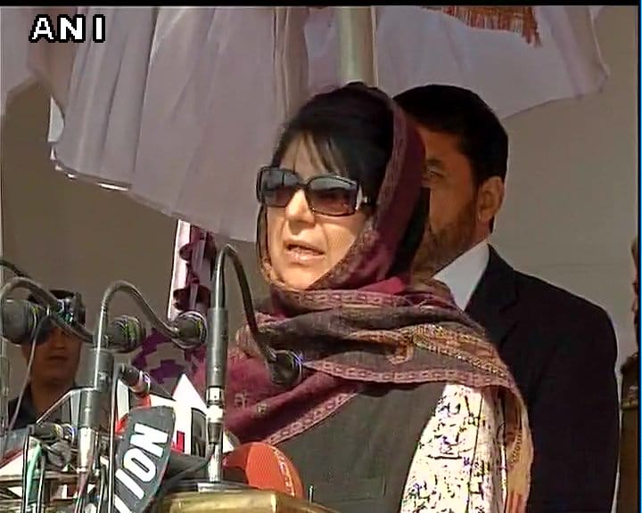 pakistan has to support in order to make peace in kashmir