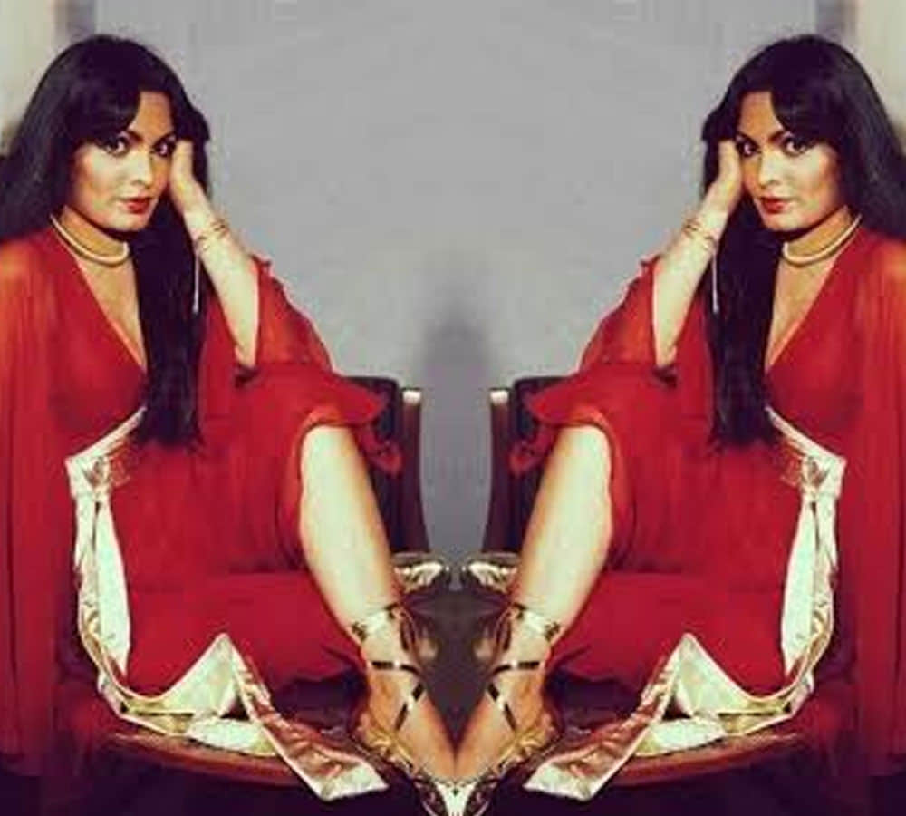 unknown facts about parveen babi affair with mahesh bhatt amitabh bachchan and kabir bedi died mysteriously