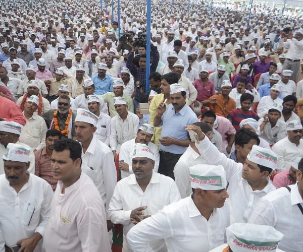 village pradhan protest in lucknow.