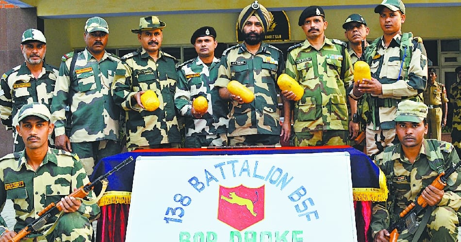 bsf and pakistan smugglers encounter on indo pak border in firozpur, billions of drugs caught
