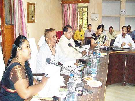 Special Secretary of the meeting, missing officer, instructions to stop pay
