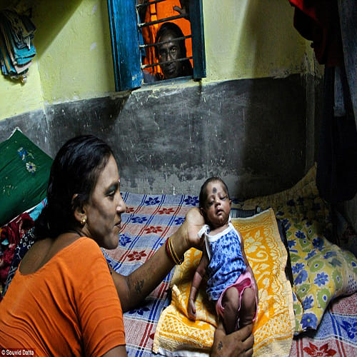 Heartbreaking photos of kolkata's notorious red-light 