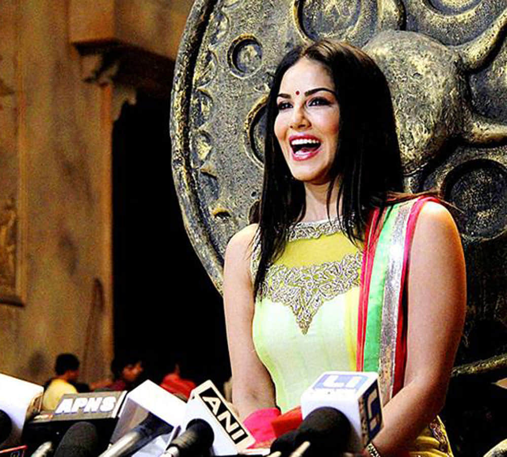 sunny leone video shoot for breast cancer awareness