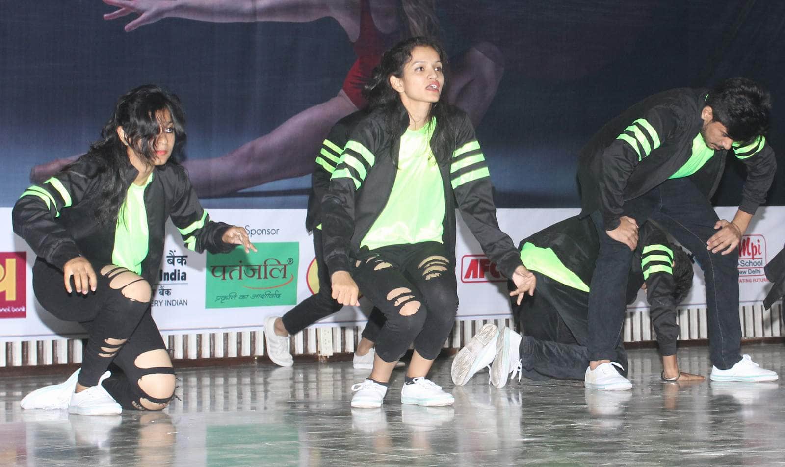 thomso youth festival in IIT roorkee.