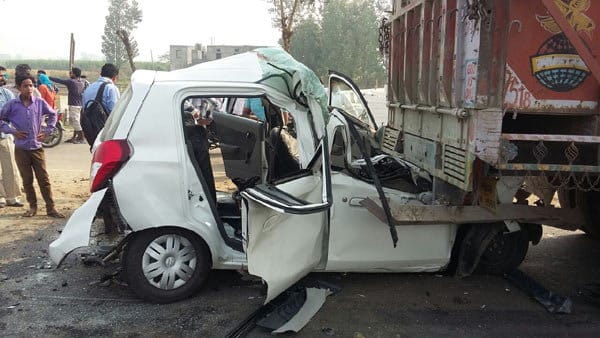 car accident on jalandhar ludhiana highway, two people killed on the spot