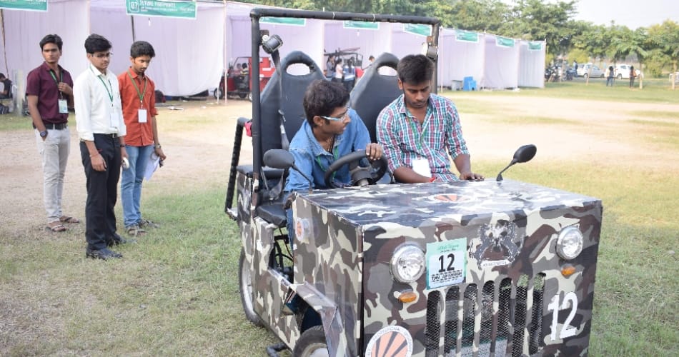 engineers unique car models diplayed in punjab university institute of engineering fest