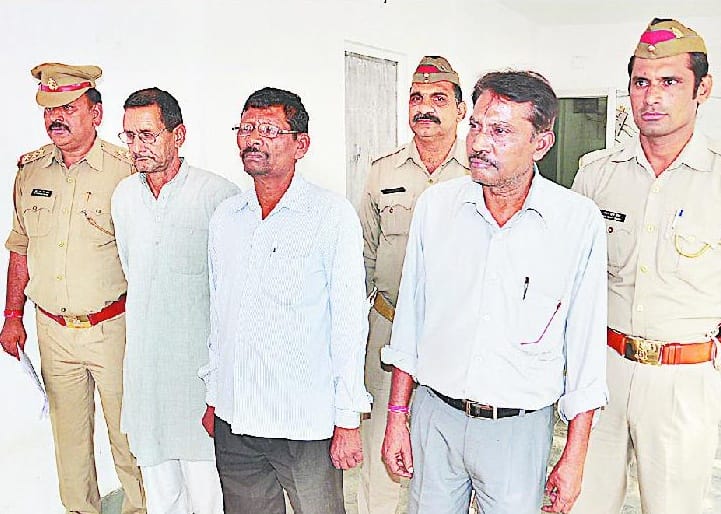 fake Headhunting racket busted