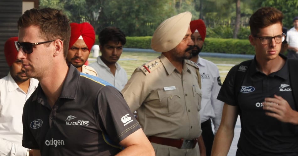 a fan of captain cool mahendra singh dhoni run for selfie with him in chandigarh