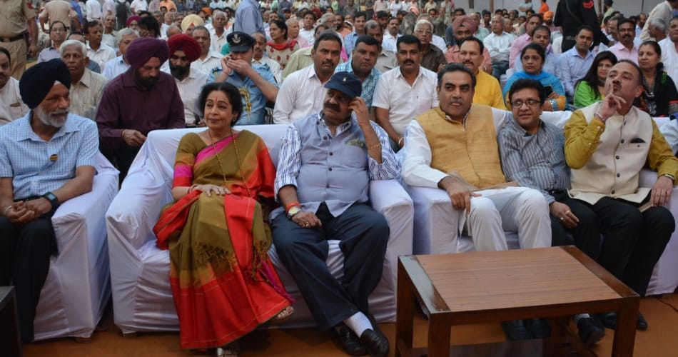 Chandigarh MP Kirron kher attacks on pawan kumar bansal