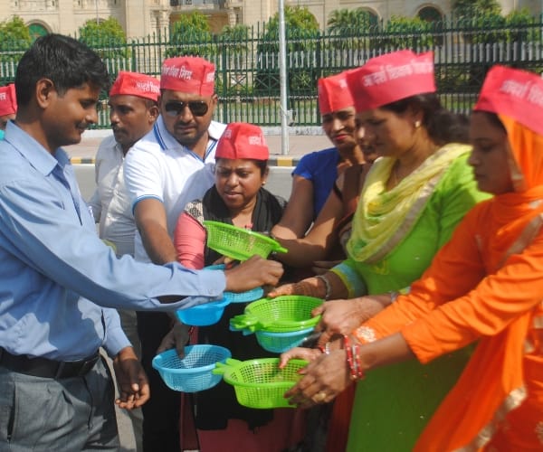 shikshamitra protest for their rights.