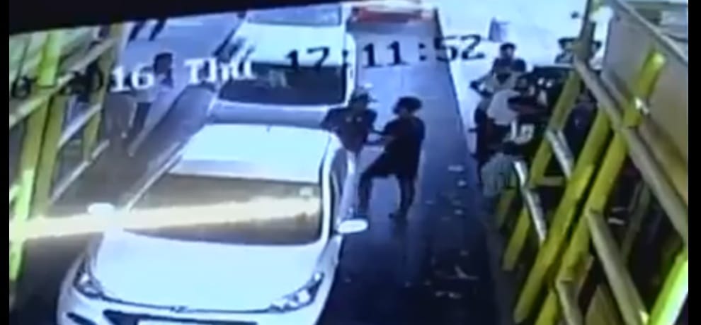 Unidentified goons vandalise toll plaza in Noida (UP) after thrashing employees