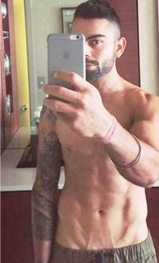 this cricketer drinks water of 500rs per liter