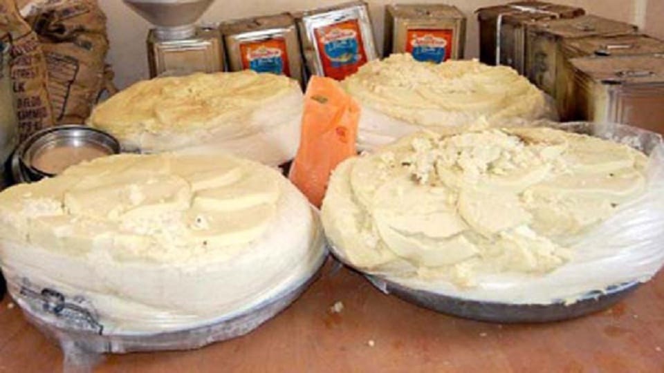 1900 quintals fake mawa seized in rajsthan
