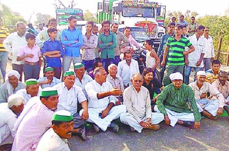 BKU put the jam on the Meerut-Baghpat road
