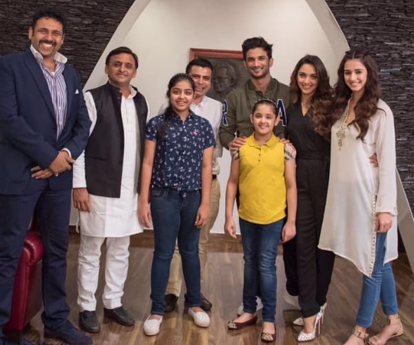 Akhilesh yadav meets wrestler khali.