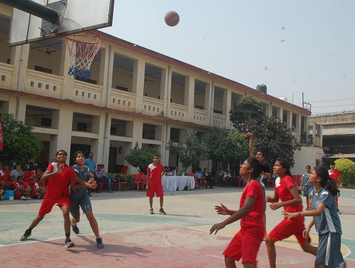 Varanasi, Allahabad, making defeating champion