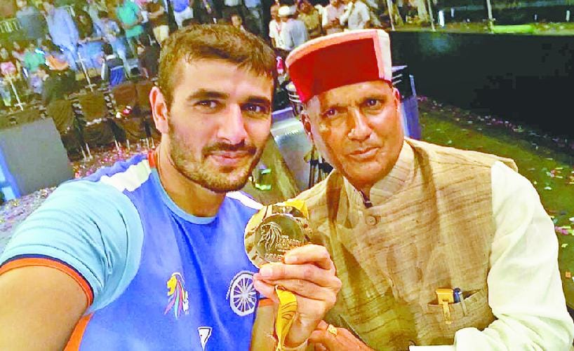 ajay thakur play the important role to world champion