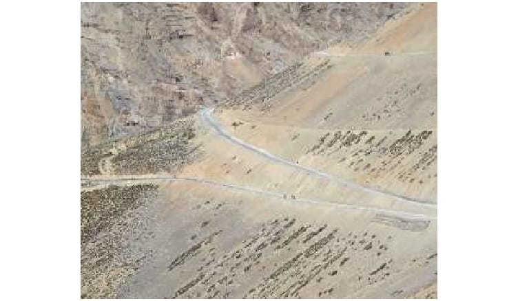 Lama Chutlin Chonjor Made 26 KM Road On Hard Mountain at Lahaul Spiti.