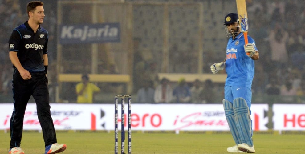 Dhoni also make records in mohali with Virat kohali's innings