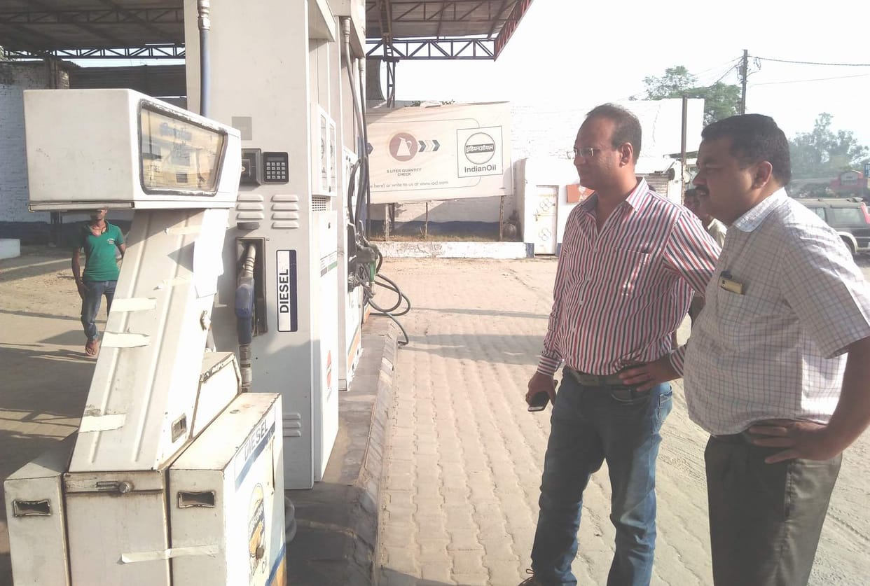 dso team sealed petrol pump for the complaint against adulteration