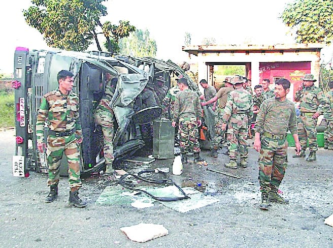 10 injured in a road accident, three critical