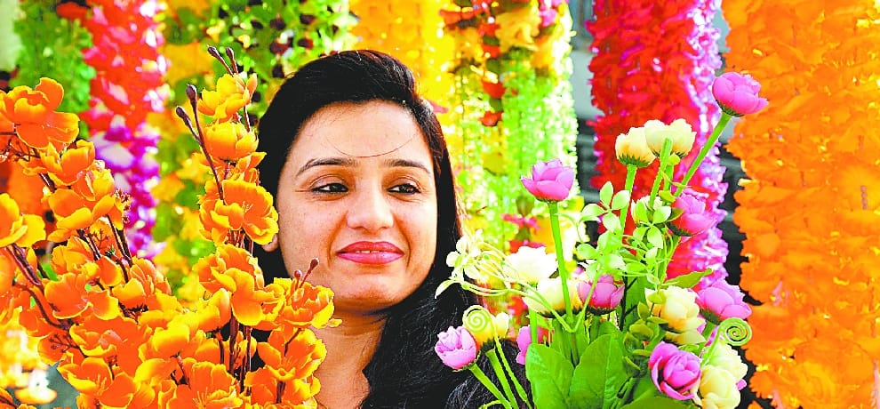 Dressed for Diwali market, market will come into your heart the love of beads Ldian