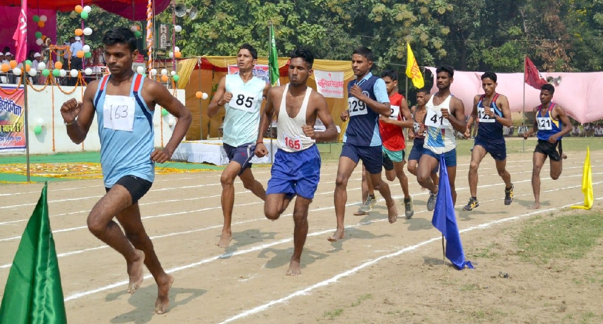 1500m senior boys class winner of the race became Ambarish