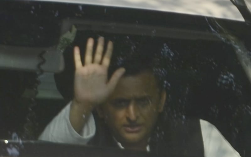 akhilesh delivers very emotional speech