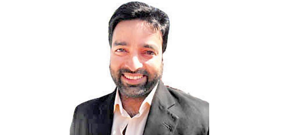 youth congress leaders hits out at arun dhumal