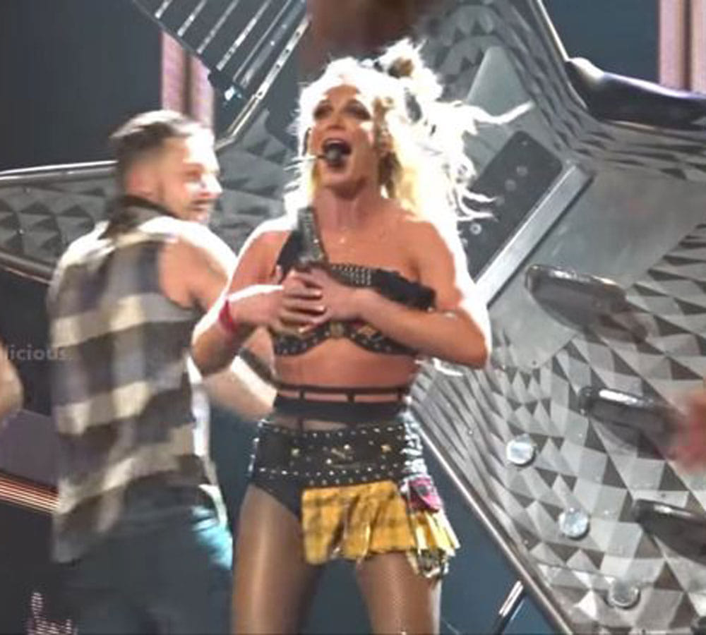 Britney Spears suffered an embarrassing wardrobe malfunction while onstage 