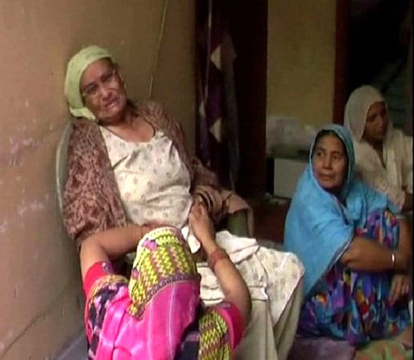 ceasefire on loc jammu kashmir from pakistan, bsf soldier sushil kumar martyr, mother interview