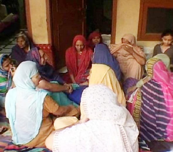 ceasefire on loc jammu kashmir from pakistan, bsf soldier sushil kumar martyr, mother interview