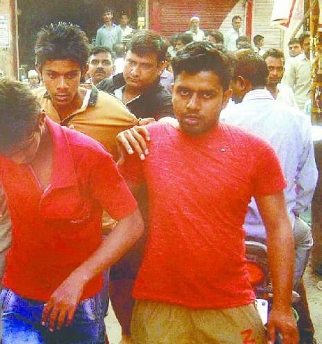 Called beaten young man, Hungama